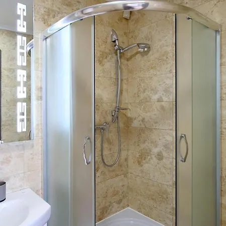 Buk On Svobody 6-8 * Leópolis