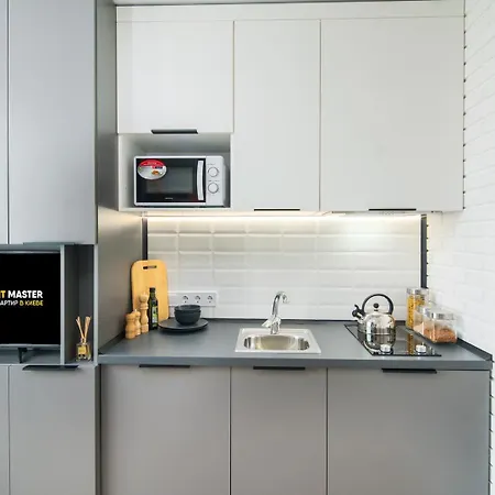 Buk On Svobody 6-8 Apartamento Leópolis