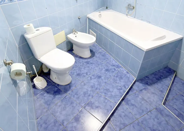 Buk On Svobody 6-8 *